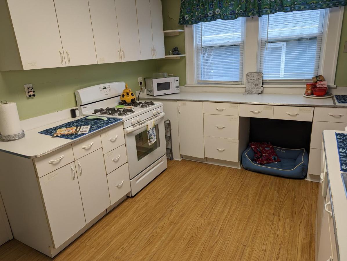 Cozy Corner Apartment Rochester Exterior photo